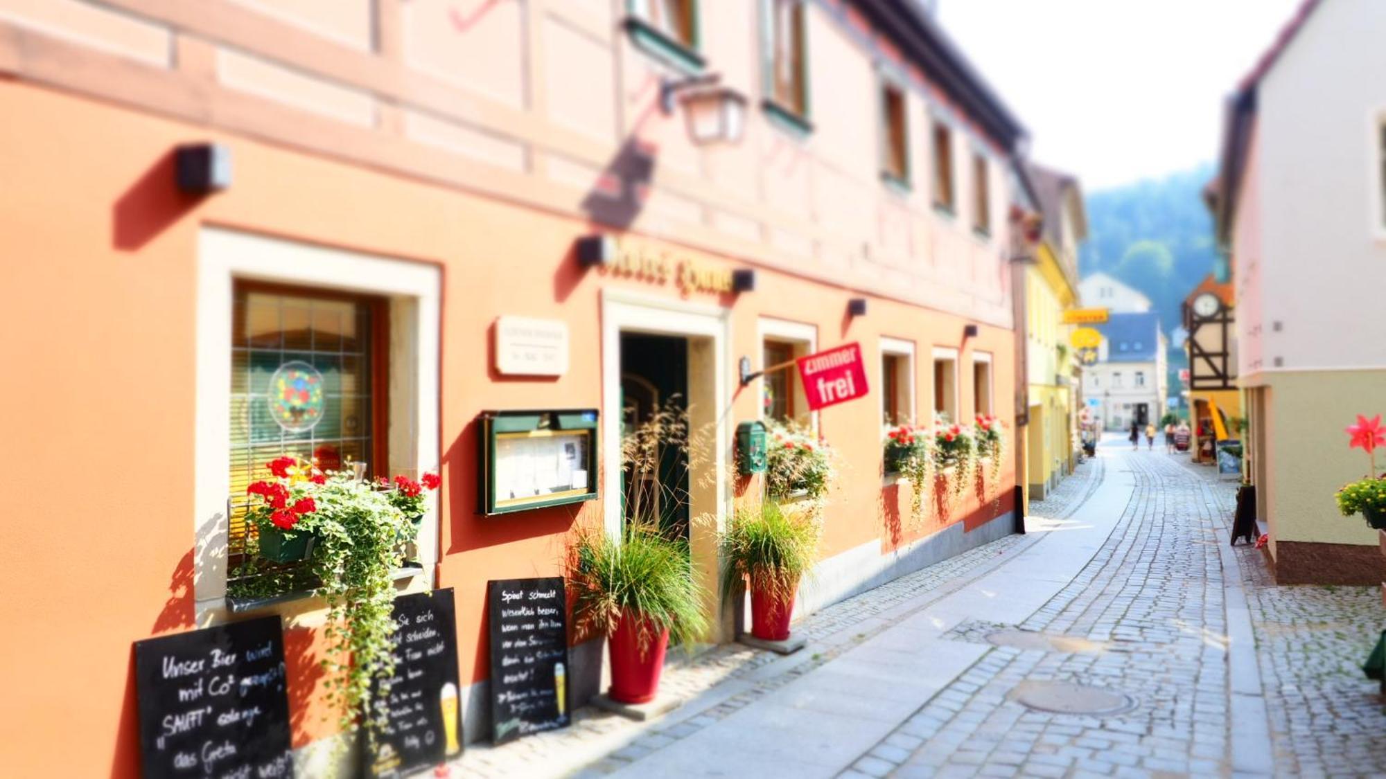 Gasthaus& Pension Zum Roten Haus Bad Schandau Eksteriør billede