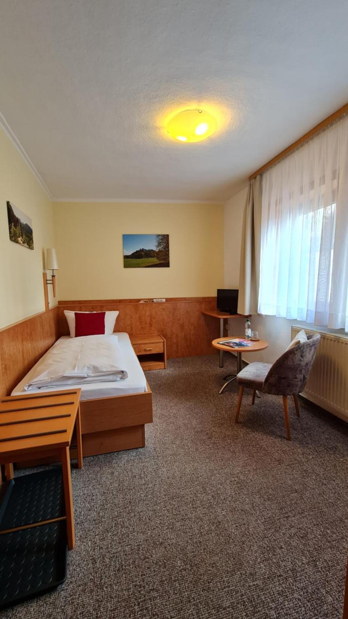 Gasthaus& Pension Zum Roten Haus Bad Schandau Eksteriør billede